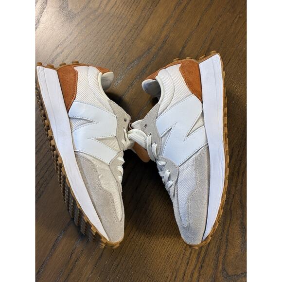 New Balance Classics 327 Women’s Sea Salt/ Rust Oxide Shoes Size 8 pre owned - Picture 4 of 11